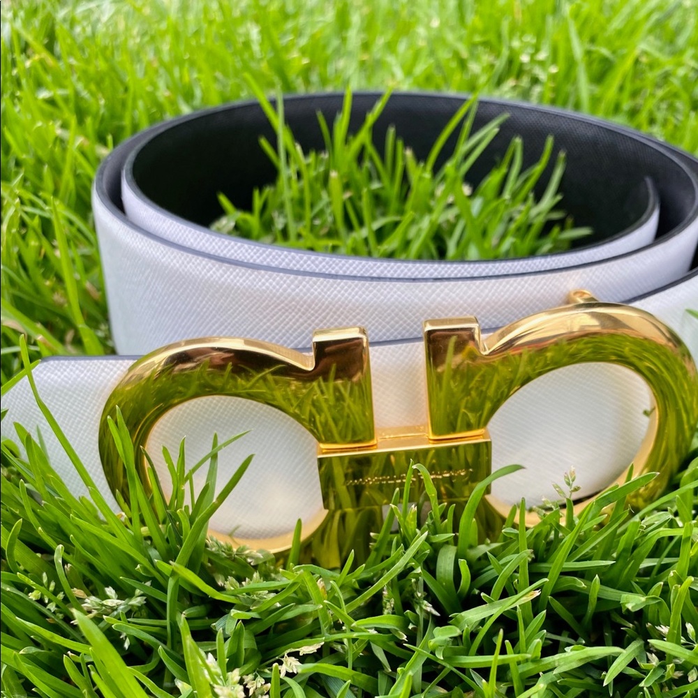 White/Black Salvadore Ferragamo Belt